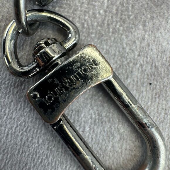 Louis Vuitton Petite Malle Leopard Bag Charm - Picture 5 of 7